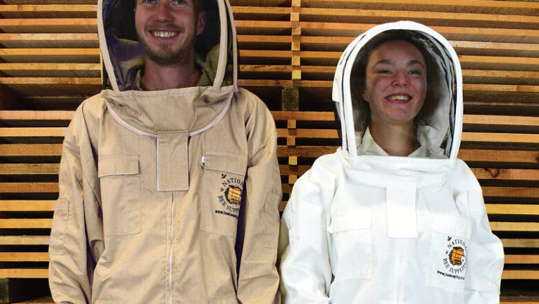 10 Best Beekeeping Suits for Men and Women in 2024
